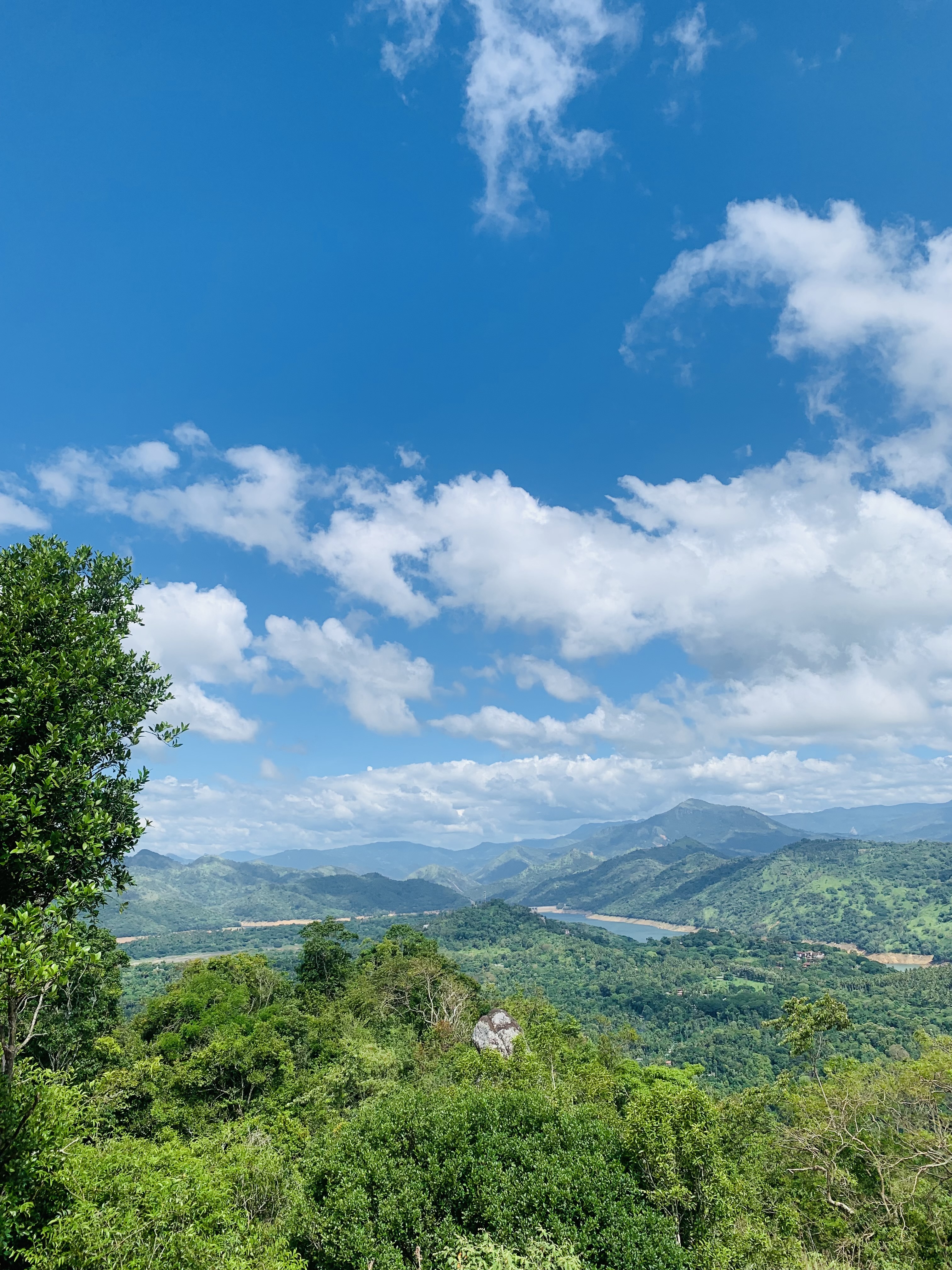 Bambaragala temple and Pettigala Mountain – photo 4